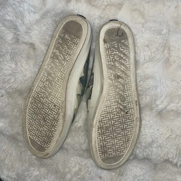 Tommy Hilfiger Army fatigue Shoes - Picture 6 of 7